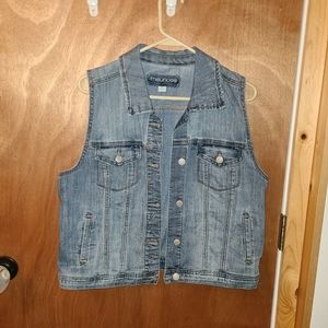 Maurices- NWOT womens Jean jacket and vest